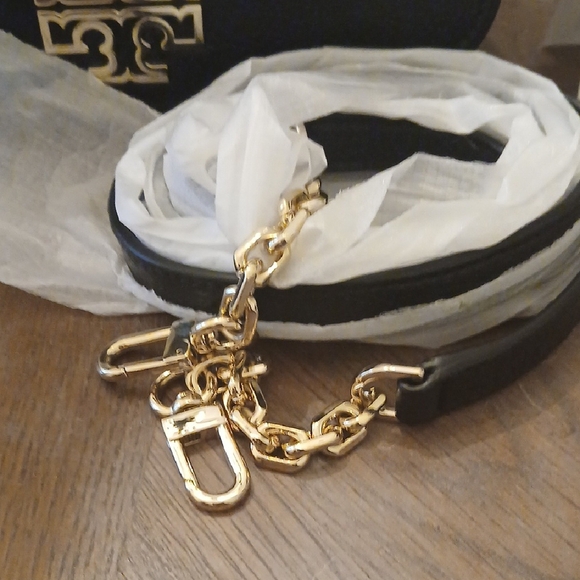 Tory Burch Black Leather Crossbody Bag Gold Logo | NWT Designer Purse - Picture 3 of 12